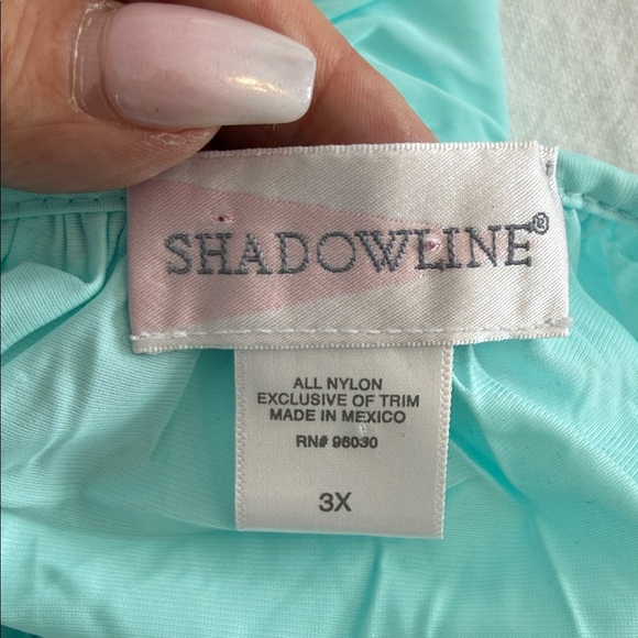 Vintage Shadow line Light Blue Floral Embroidered 3XL Nightgown - Picture 6 of 6